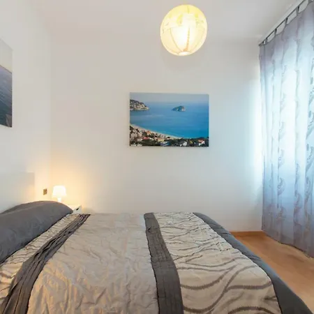 Diadema Villa Vezzi Portio